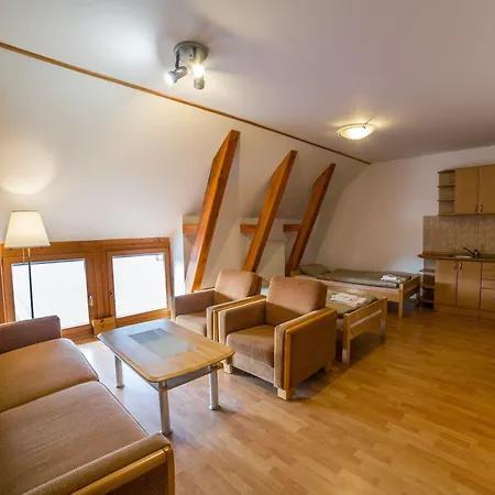 Guest house Farma Ptyrov 3*