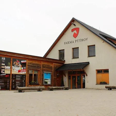 Pensjonat Farma Ptyrov 3*